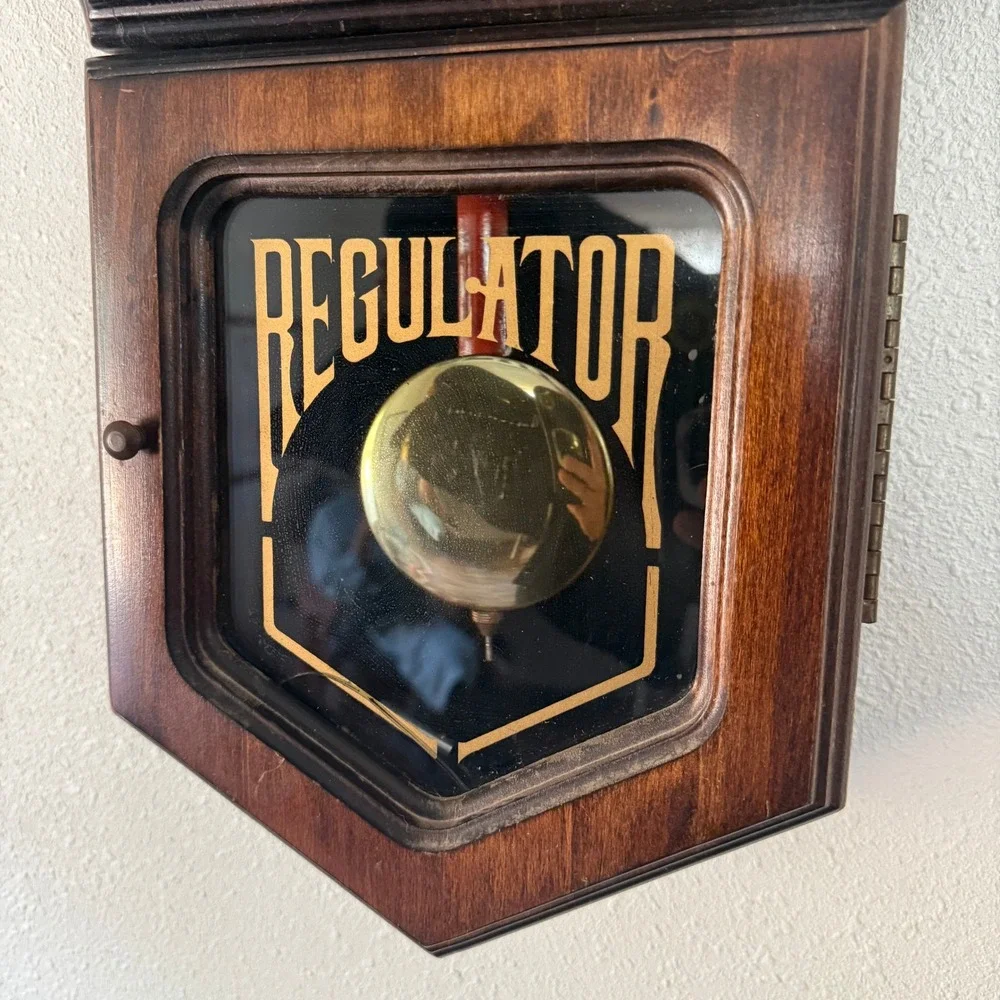 Verichron Regulator Wall Clock Vintage Wood Octagon Key Wind Pendulum USA